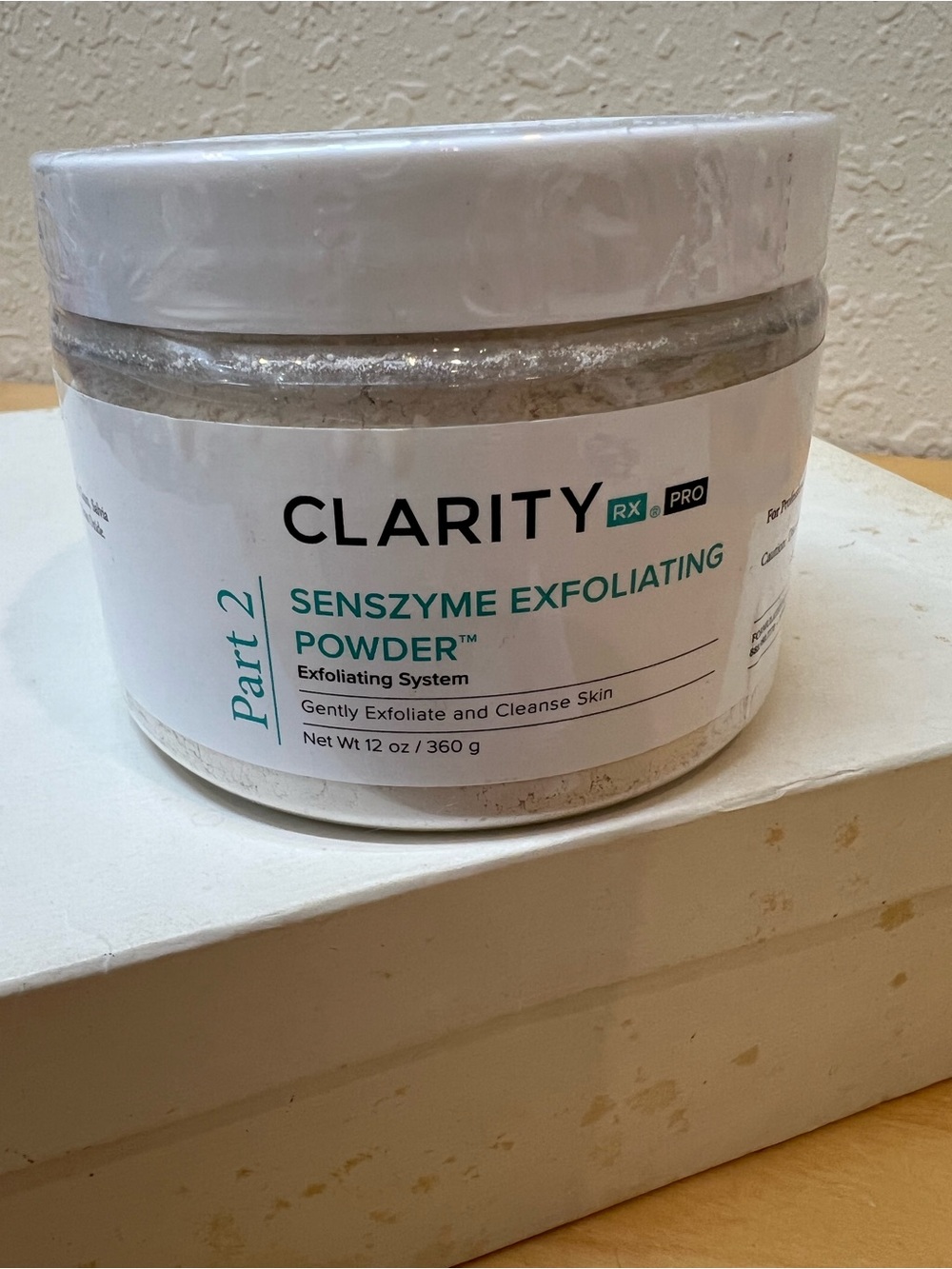 Senszyme Exfoliating Powder - White by Clarity.